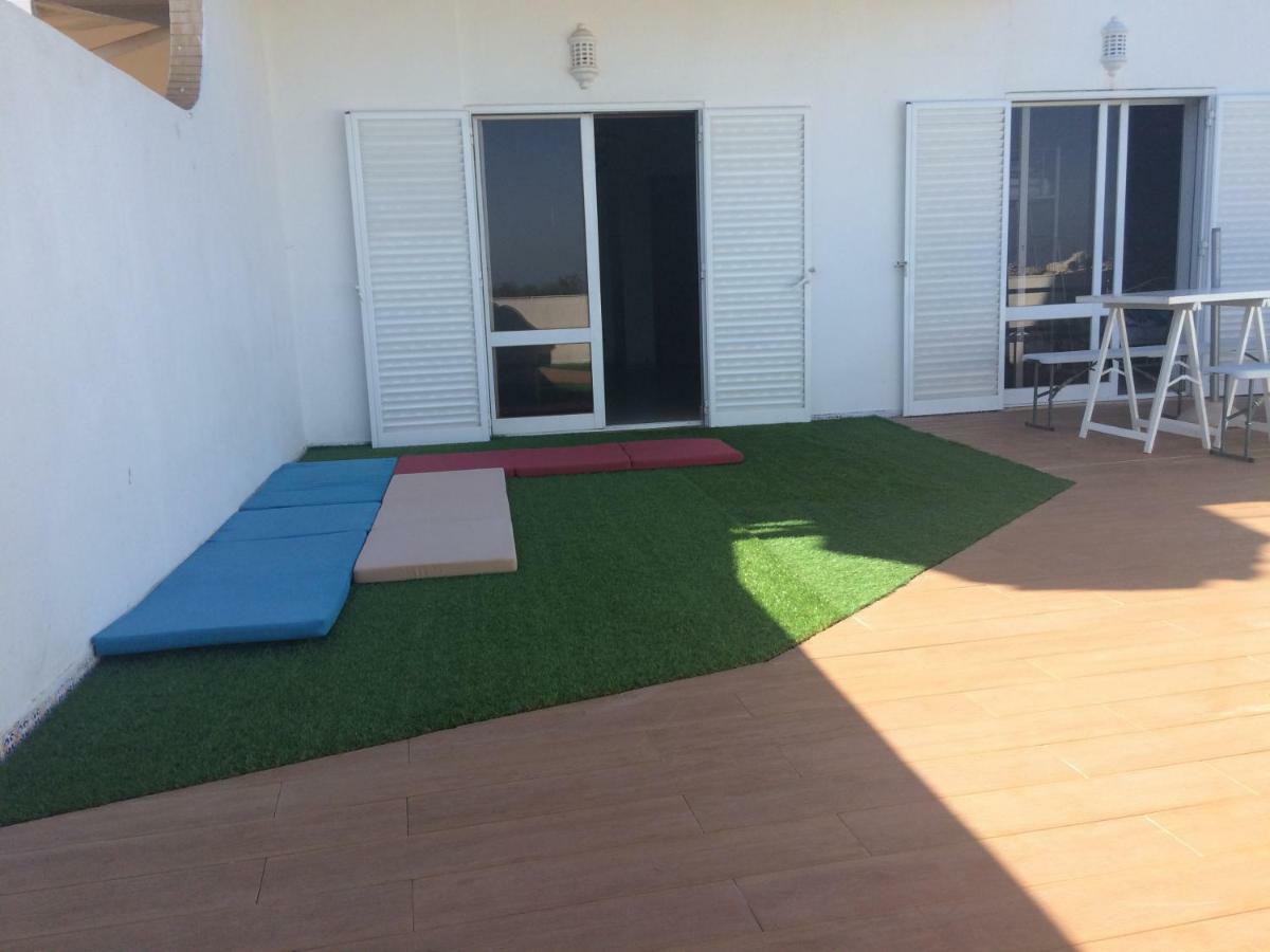 אלבור Family & Friends Apartments מראה חיצוני תמונה